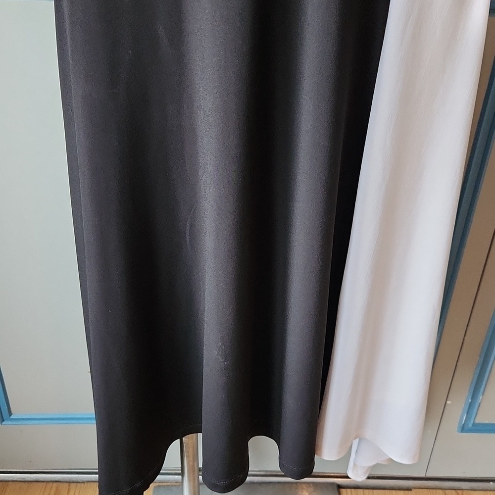 Roz & Ali Black & White Colorblock Dress - Picture 5 of 11